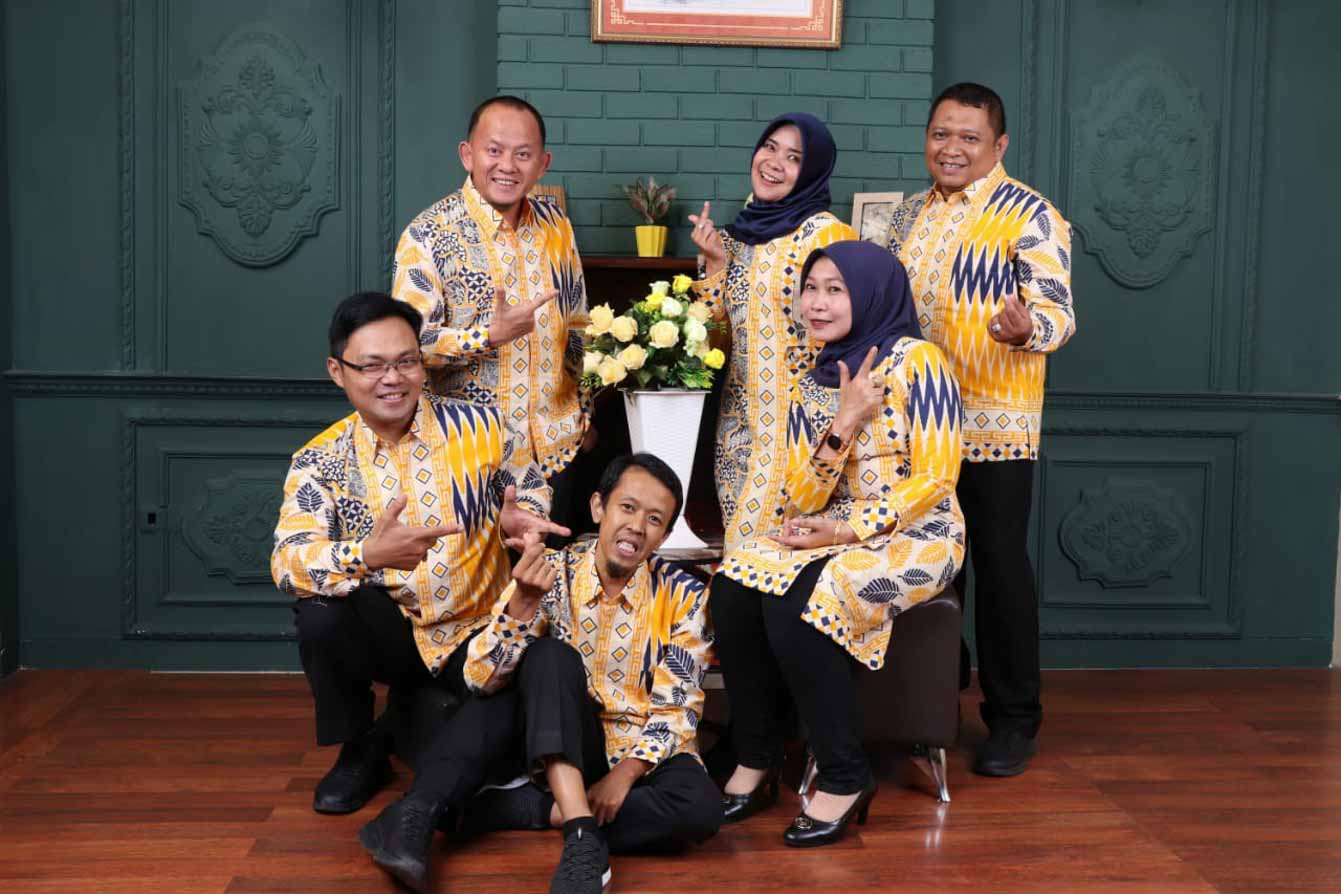 pesona batik seragaman